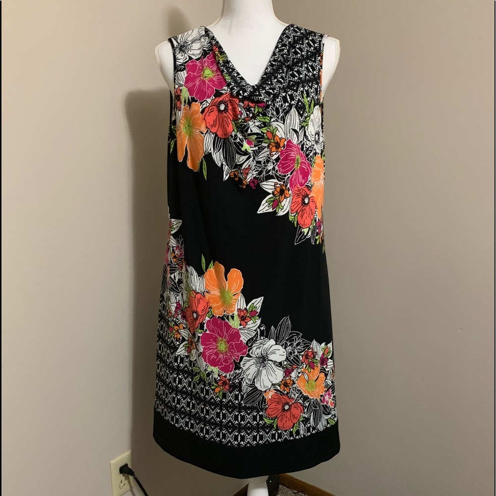 🌸🌸 Kim Rogers Dress